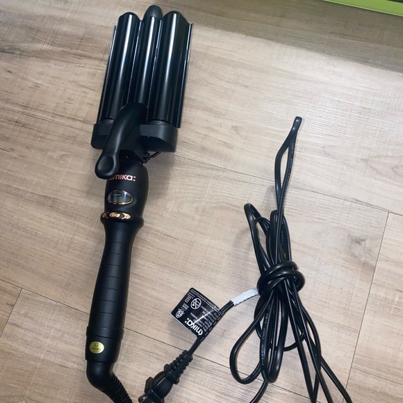 Amika High Tide Deep Waver Styling Tool - Picture 2 of 4